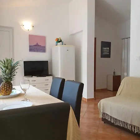 Zvonko Apartment *